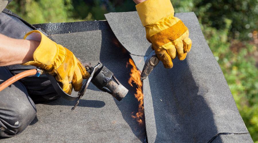 Expert Emergency Roof Repairs services in Lefor, ND